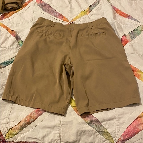 Men's Khaki Golf Shorts - Picture 3 of 3